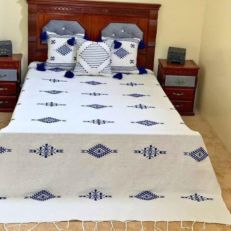 Moroccan PomPom Woven Blankets