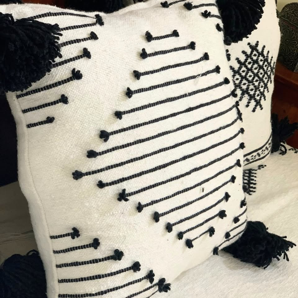 Moroccan PomPom Woven Blankets