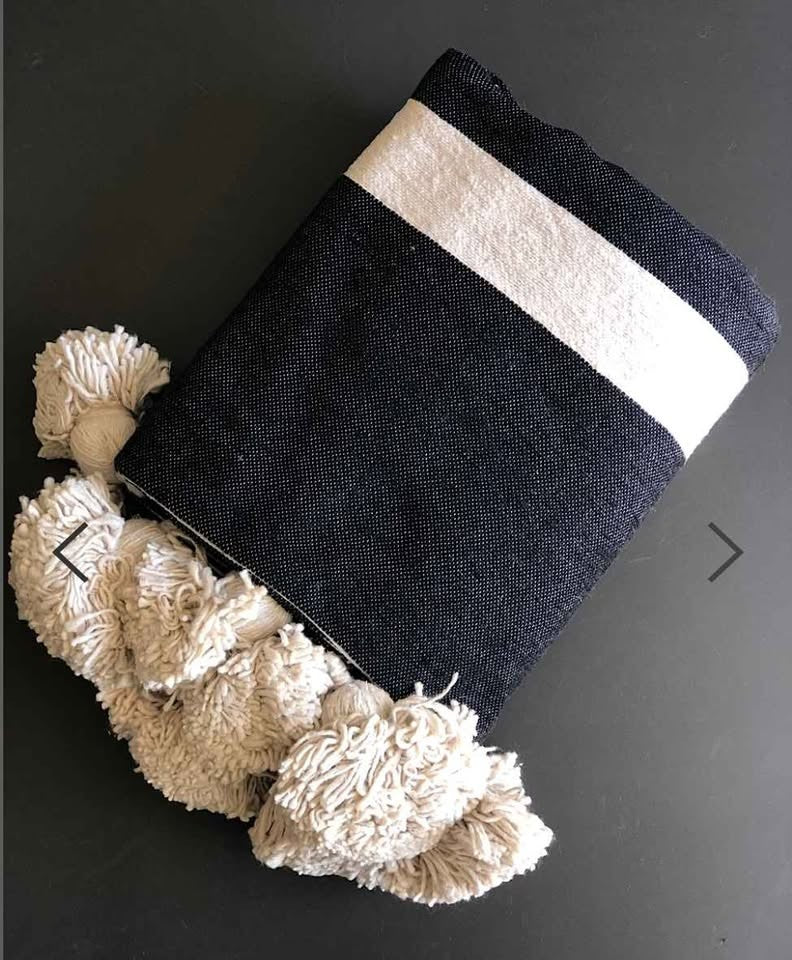 chunky knit pompom blanket ,chunky knit throw blanket , Wool blanket with pom poms ,moroccan pompom throw blankets for sofa , wool pompom throw blankets for sofa , 40x50 blanket ,100% wool blanket , 100 wool blanket , 60 x 50 blanket , 50x40 blanket , 100 cotton blanket